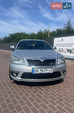 Универсал Skoda Octavia 2012 в Сарнах