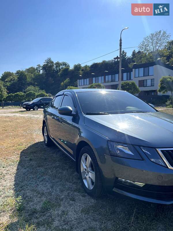 Лифтбек Skoda Octavia 2019 в Смеле фото 4 Лифтбек Skoda Octavia 2019 в Смеле