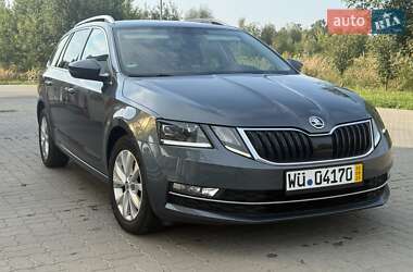 Универсал Skoda Octavia 2019 в Стрые