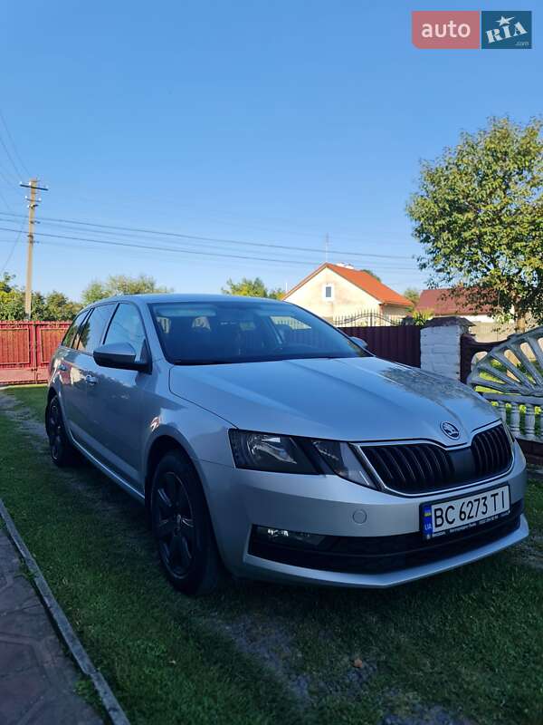 Универсал Skoda Octavia 2018 в Буске фото 3 Универсал Skoda Octavia 2018 в Буске