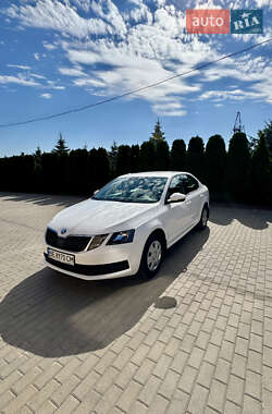 Лифтбек Skoda Octavia 2020 в Днепре