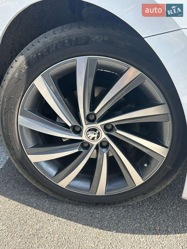 Ліфтбек Skoda Octavia 2020 в Харкові