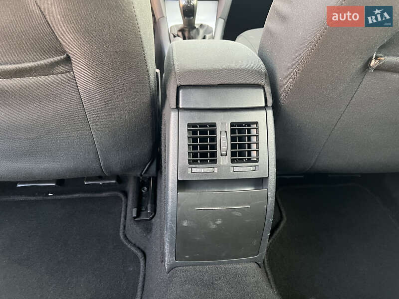 Универсал Skoda Octavia 2009 в Луцке фото 34 Универсал Skoda Octavia 2009 в Луцке