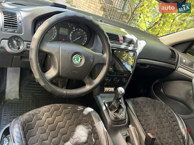 Лифтбек Skoda Octavia 2007 в Одессе