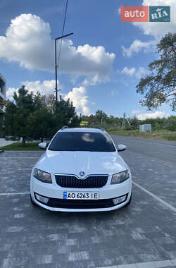 Универсал Skoda Octavia 2013 в Ужгороде