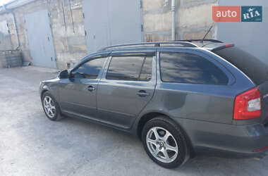 Універсал Skoda Octavia 2010 в Кривому Розі