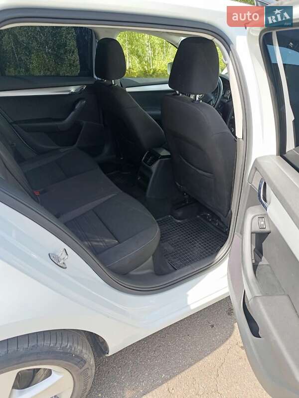 Универсал Skoda Octavia 2017 в Тячеве фото 8 Универсал Skoda Octavia 2017 в Тячеве