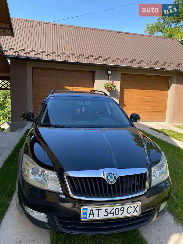 Универсал Skoda Octavia 2011 в Подгайцах