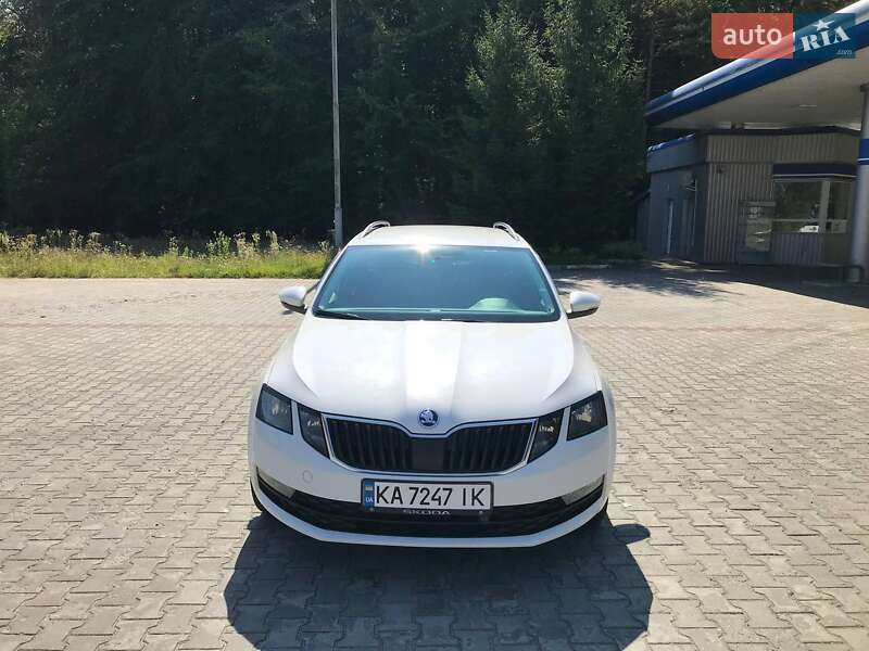 Універсал Skoda Octavia 2017 в Львові фото 4 Універсал Skoda Octavia 2017 в Львові