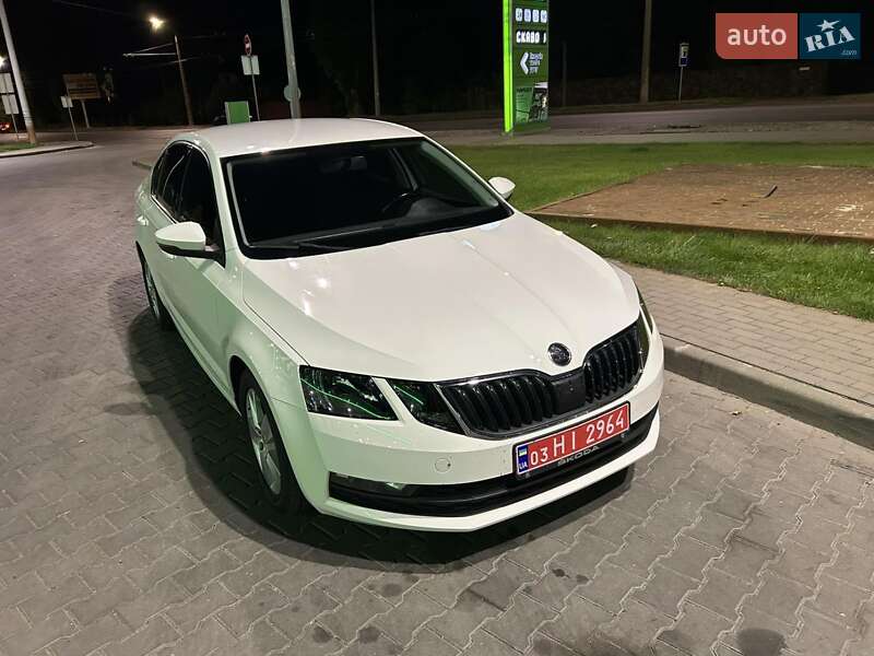 Лифтбек Skoda Octavia 2019 в Луцке