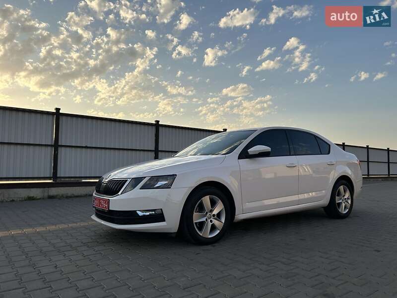 Лифтбек Skoda Octavia 2019 в Луцке