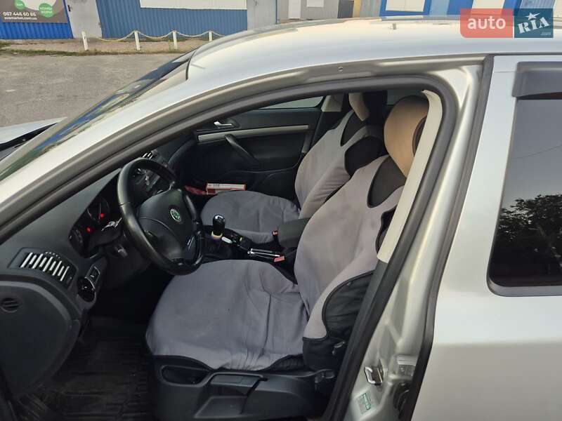 Ліфтбек Skoda Octavia 2005 в Корсунь-Шевченківському