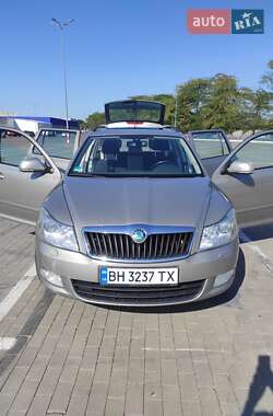 Універсал Skoda Octavia 2012 в Одесі