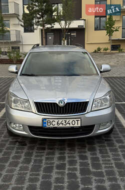 Универсал Skoda Octavia 2012 в Пустомытах