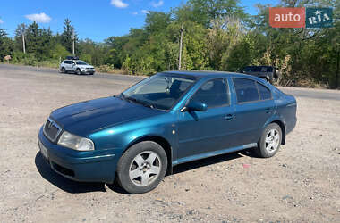 Лифтбек Skoda Octavia 2003 в Новониколаевке