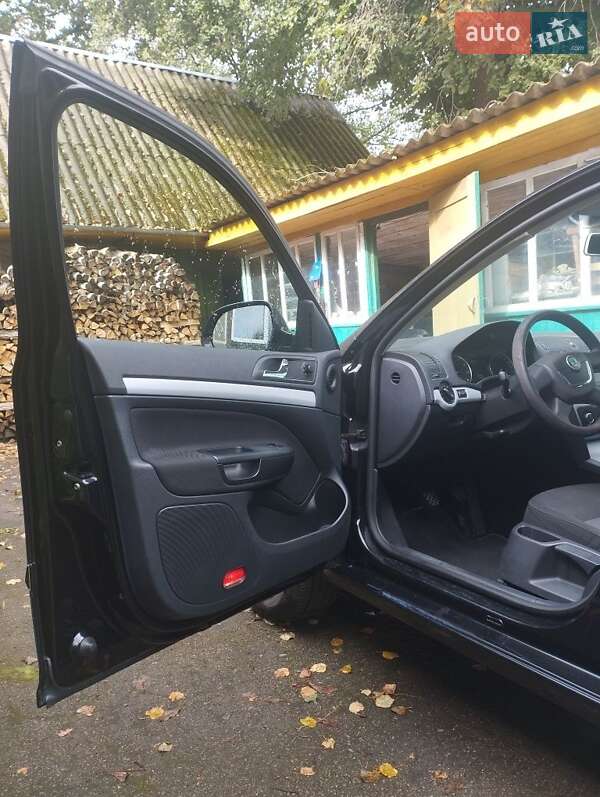 Універсал Skoda Octavia 2010 в Боярці