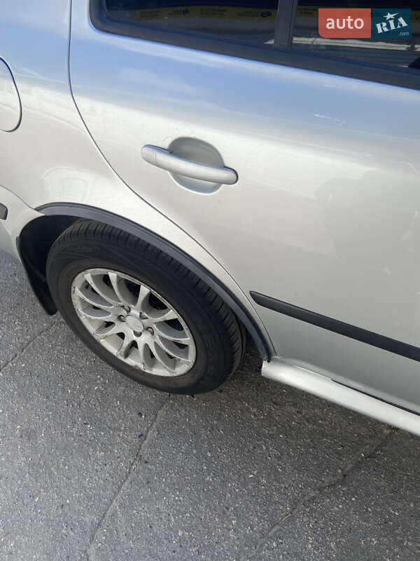 Лифтбек Skoda Octavia 2006 в Полтаве