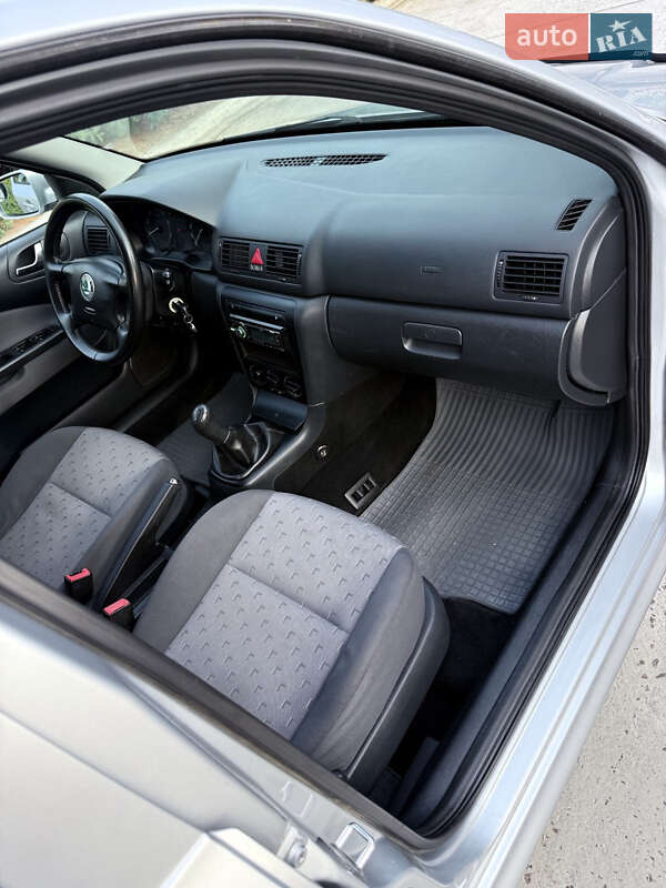 Лифтбек Skoda Octavia 2008 в Смеле