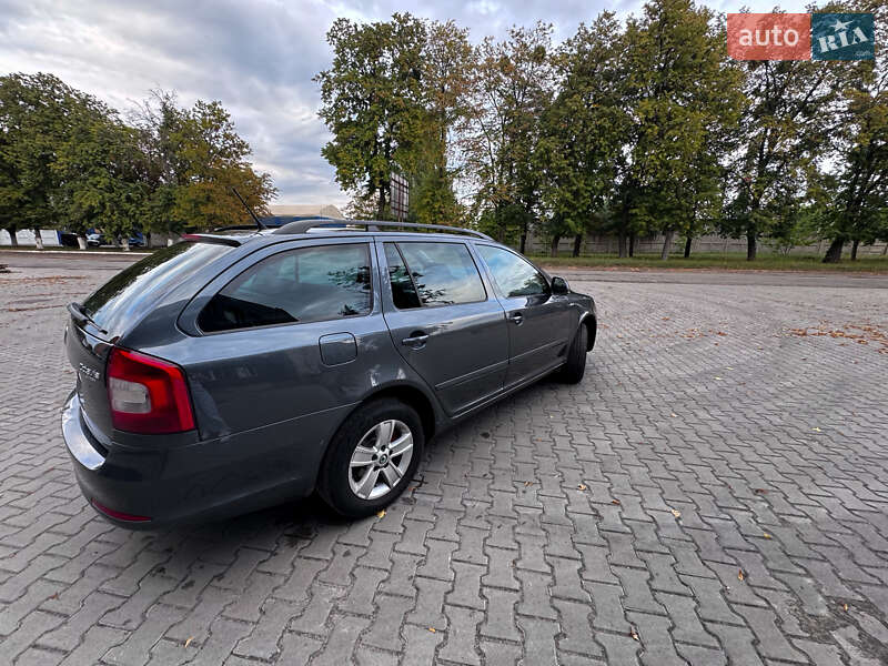 Универсал Skoda Octavia 2011 в Полтаве