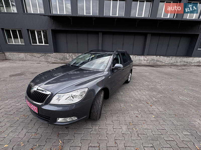 Универсал Skoda Octavia 2011 в Полтаве