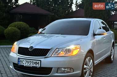 Лифтбек Skoda Octavia 2009 в 