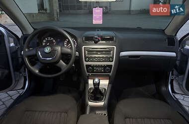 Лифтбек Skoda Octavia 2009 в 