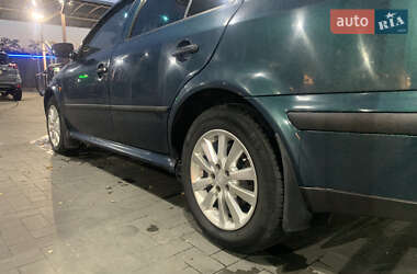 Лифтбек Skoda Octavia 1998 в 
