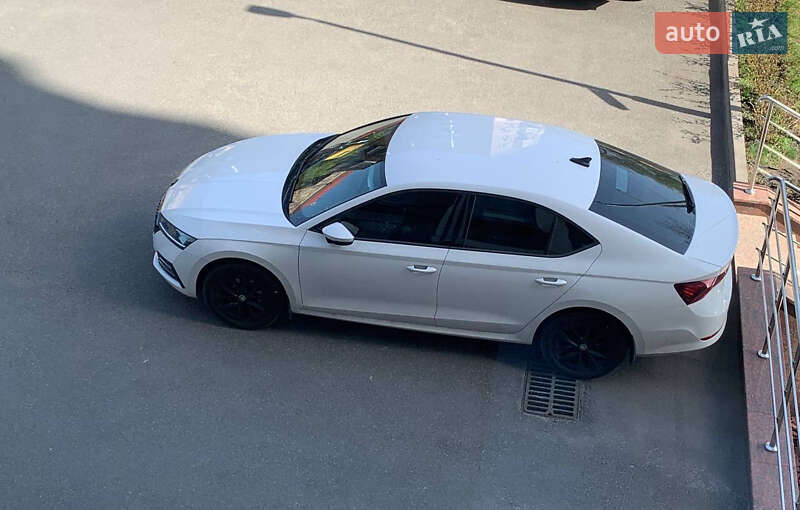 Ліфтбек Skoda Octavia 2023 в Києві