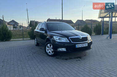 Универсал Skoda Octavia 2012 в Нижних Воротах