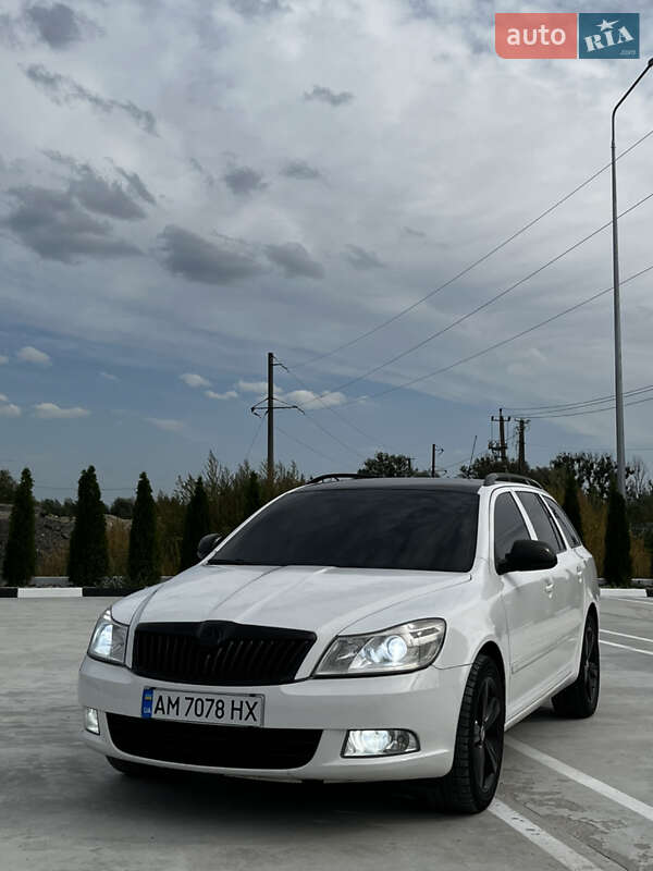 Универсал Skoda Octavia 2010 в Звягеле