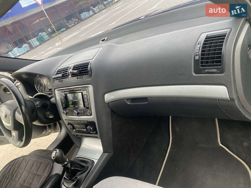 Універсал Skoda Octavia 2009 в Калуші