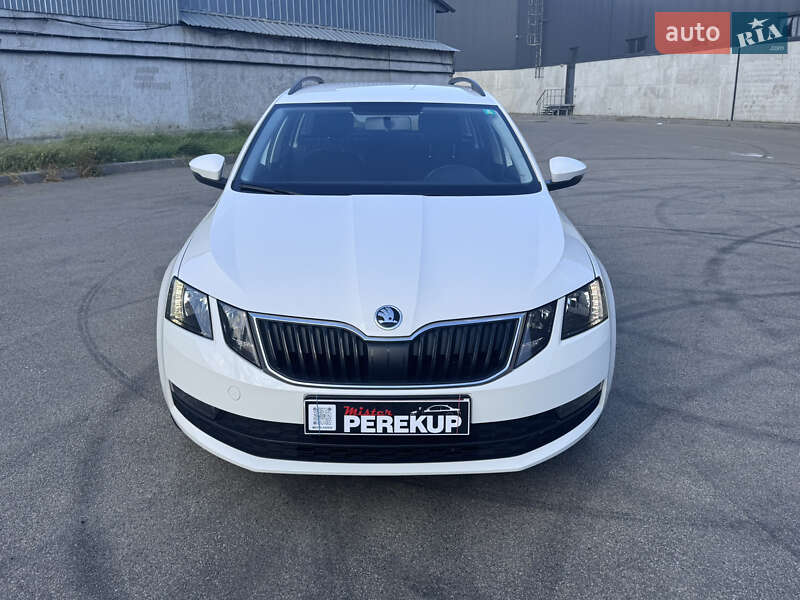 Универсал Skoda Octavia 2019 в Киеве