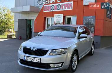 Лифтбек Skoda Octavia 2015 в Харькове