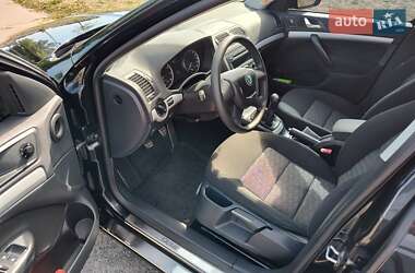Лифтбек Skoda Octavia 2011 в 