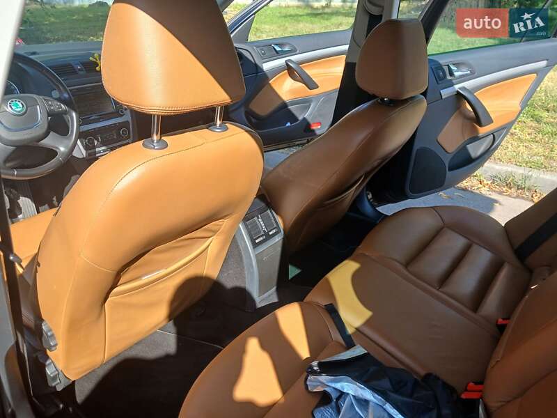Універсал Skoda Octavia 2010 в Ужгороді