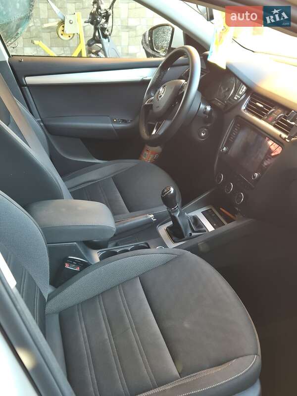 Ліфтбек Skoda Octavia 2017 в Луцьку фото 8 Ліфтбек Skoda Octavia 2017 в Луцьку