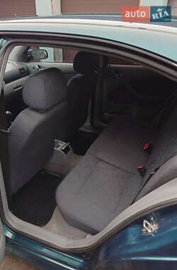 Лифтбек Skoda Octavia 1998 в 