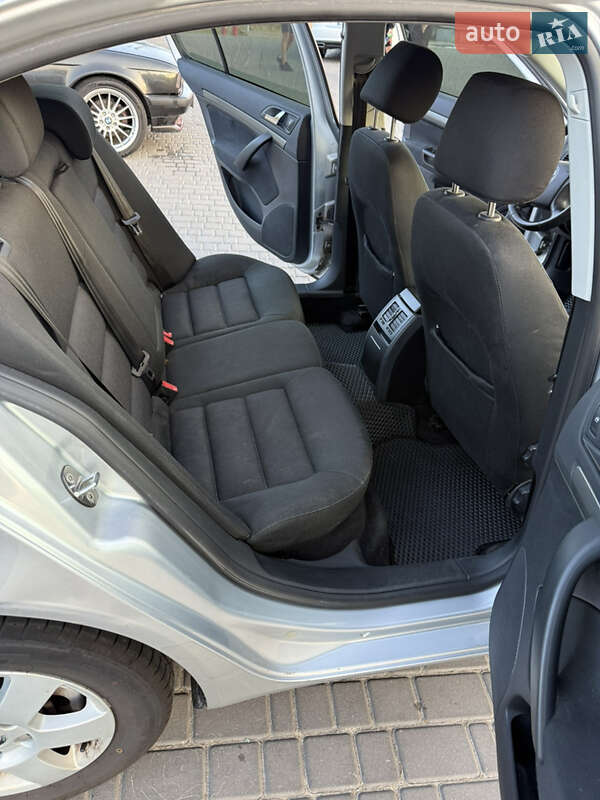 Лифтбек Skoda Octavia 2008 в Фастове