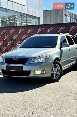 Универсал Skoda Octavia 2010 в Сумах