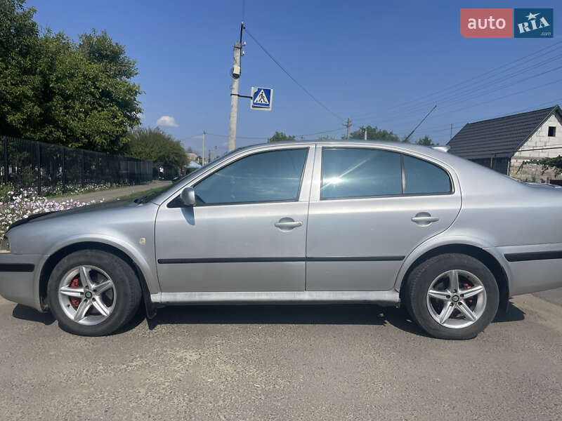 Универсал Skoda Octavia 2004 в Захарьевке
