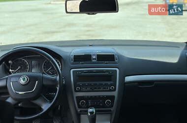 Лифтбек Skoda Octavia 2011 в 
