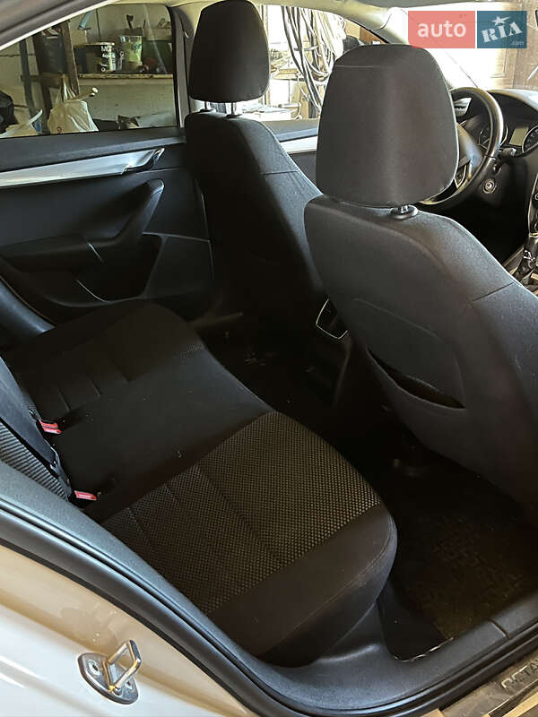 Лифтбек Skoda Octavia 2013 в Чорткове