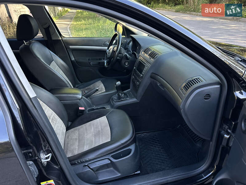 Универсал Skoda Octavia 2010 в Тернополе