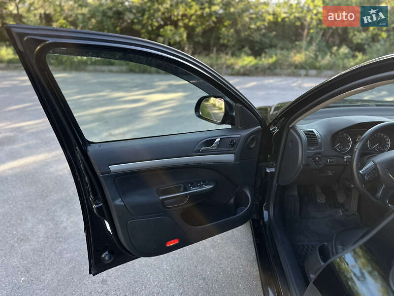 Универсал Skoda Octavia 2010 в Тернополе