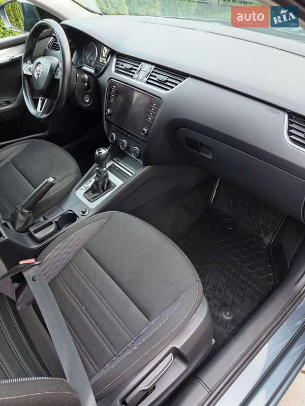 Универсал Skoda Octavia 2018 в Буске