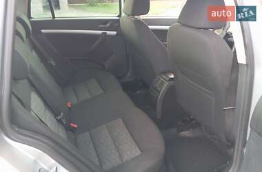 Универсал Skoda Octavia 2010 в 