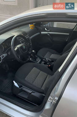 Лифтбек Skoda Octavia 2011 в 