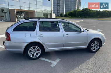 Универсал Skoda Octavia 2011 в Полтаве
