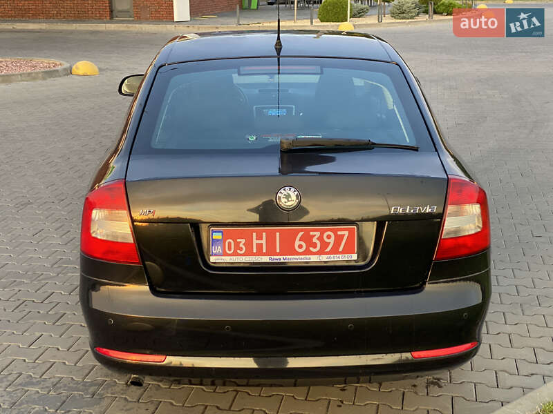 Лифтбек Skoda Octavia 2010 в Луцке