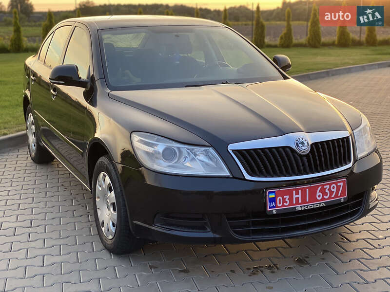 Лифтбек Skoda Octavia 2010 в Луцке
